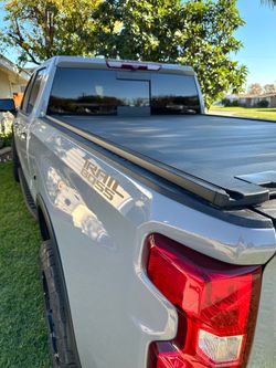 Retrax Truck Bed Cover For Silverado 6’6” Standard Bed