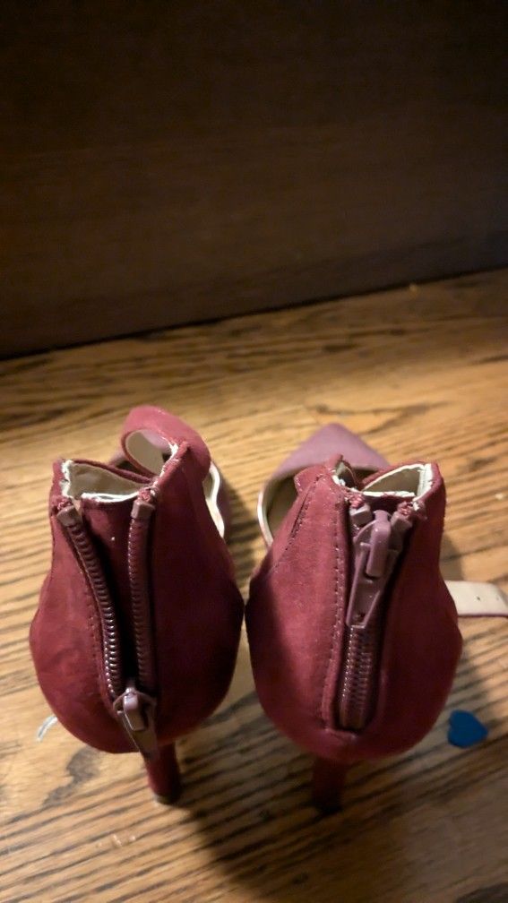 Style And Co Wine high Heels With Zipper