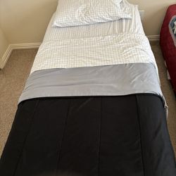 Beautyrest Twin Mattress with Base 