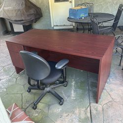 Two desks with chairs