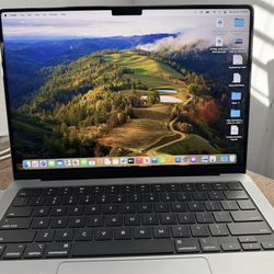 MacBook Pro 14” 2023