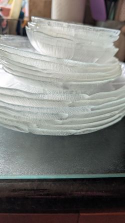 Arcoroc Glass Co. FLEUR Crystal Plates
