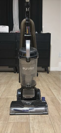 Eureka Dash Sprint Upright Vacuum