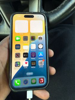 iPhone 15 128GB Unlocked | Cracked Back | Battery Health 60%