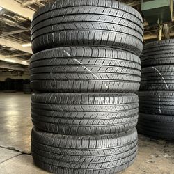 TIRE 225 65 17 MICHELIN