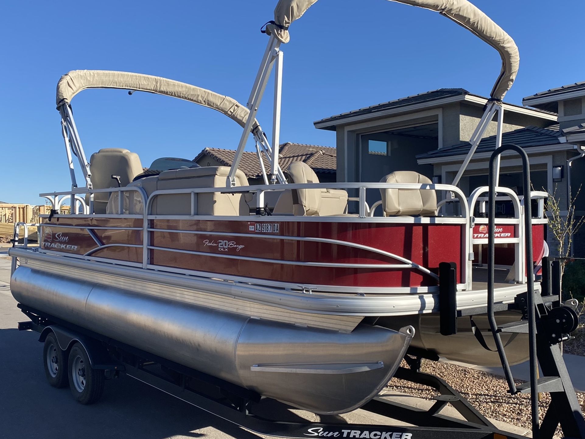 2019 20’ Suntracker Pontoon