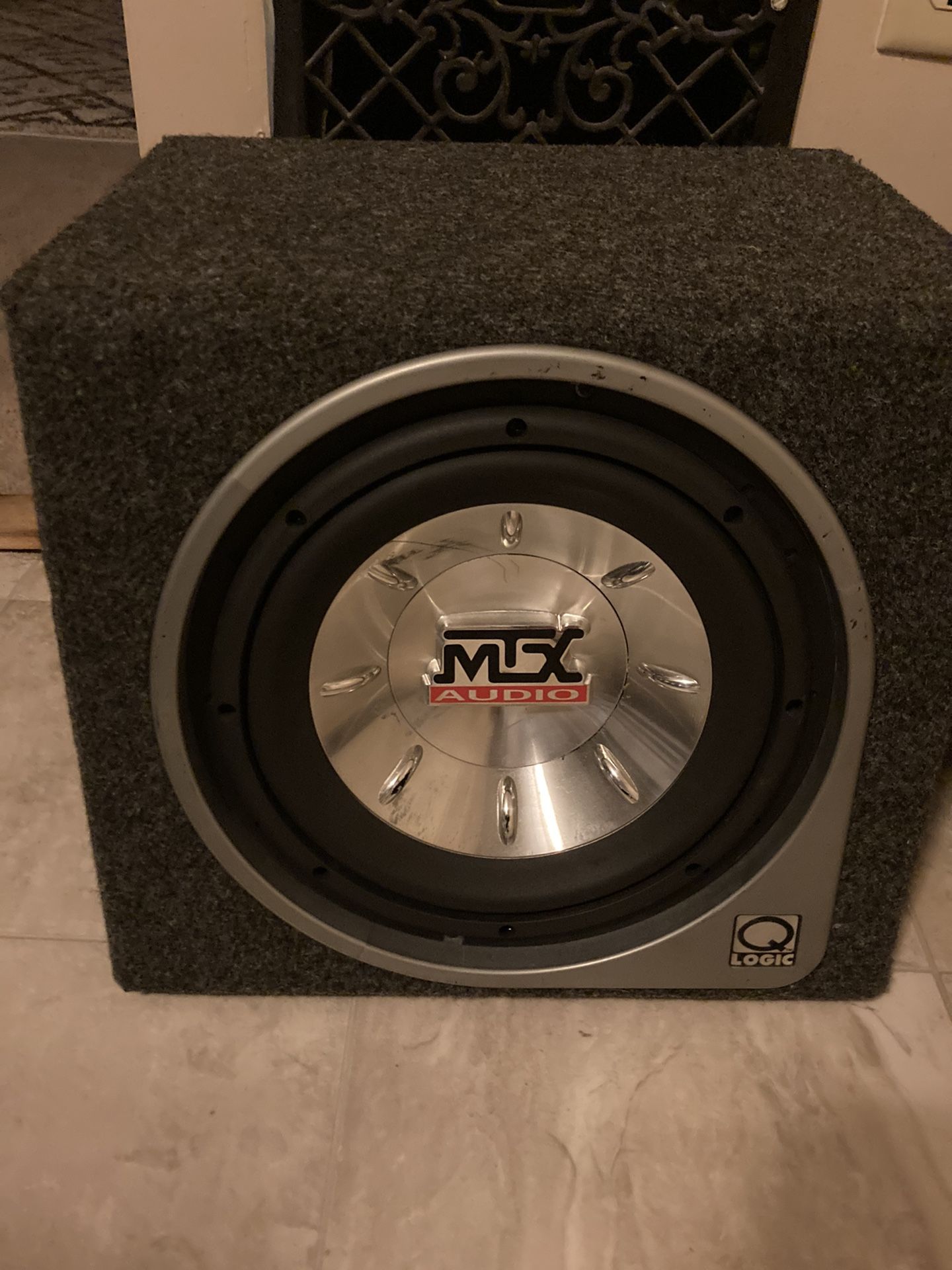 Subwoofer loud