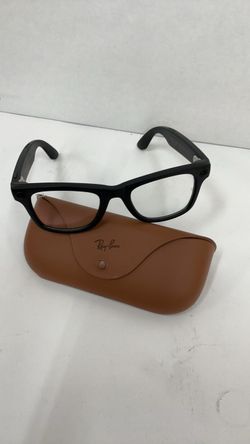 Ray-Ban Wayfair Meta glasses with Charging Case black