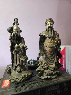 Statues of Shou Xing and Cai Shen