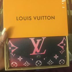 LV Full Size Wallet 