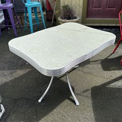 Retro Formica Table- Great Shape