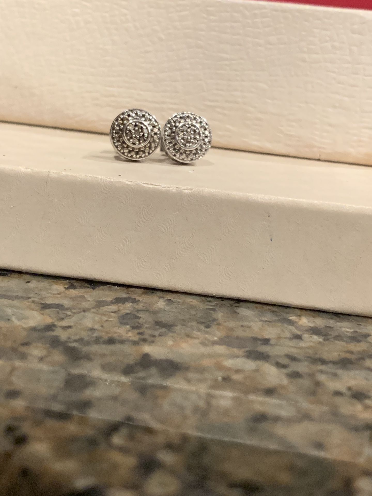 925 sterling silver & diamond stud earrings