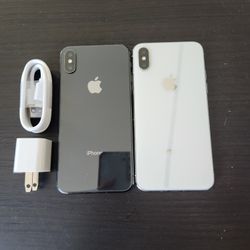 iPhone X - UNLOCKED - Like New 