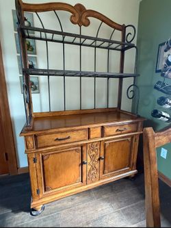 Buffet - hutch