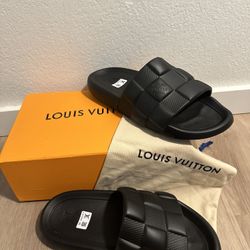 Louis Vuitton Men Slides