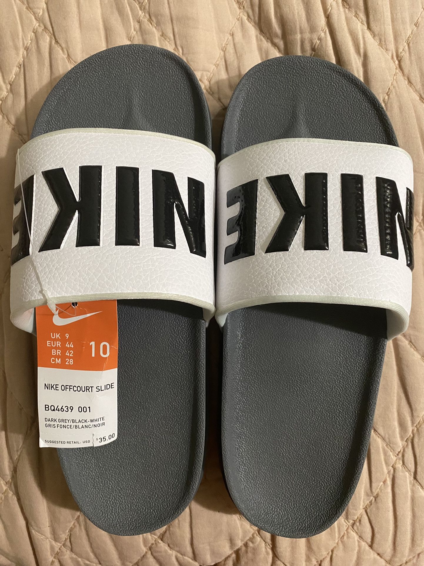 Nike slides Size 10