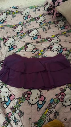 Mini sexy purple skirt