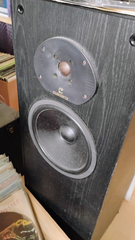 Clements 208 Speakers Canadian