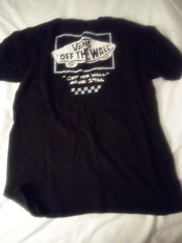 Size Medium Vans T-shirt