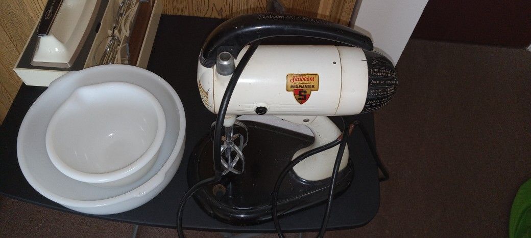 1950 Sunbeam Automatic Mixmaster