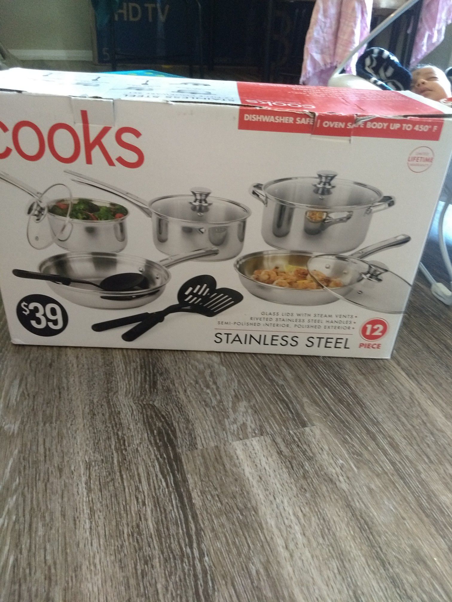 Cooks stainless steel 12 piece set unused