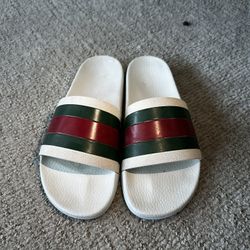 Gucci Pursuit Pool Slides