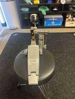 Yamaha FP-910 single bass drum pedal