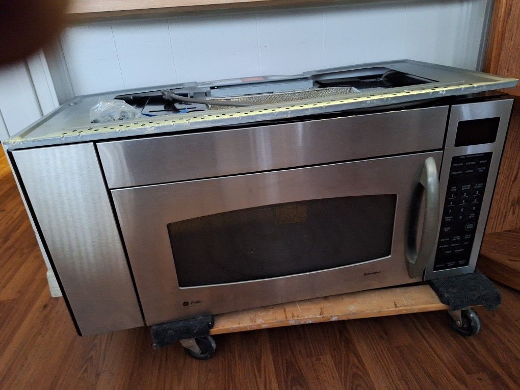 GE Profile 36 inches  Microwave  Over The Rangers 