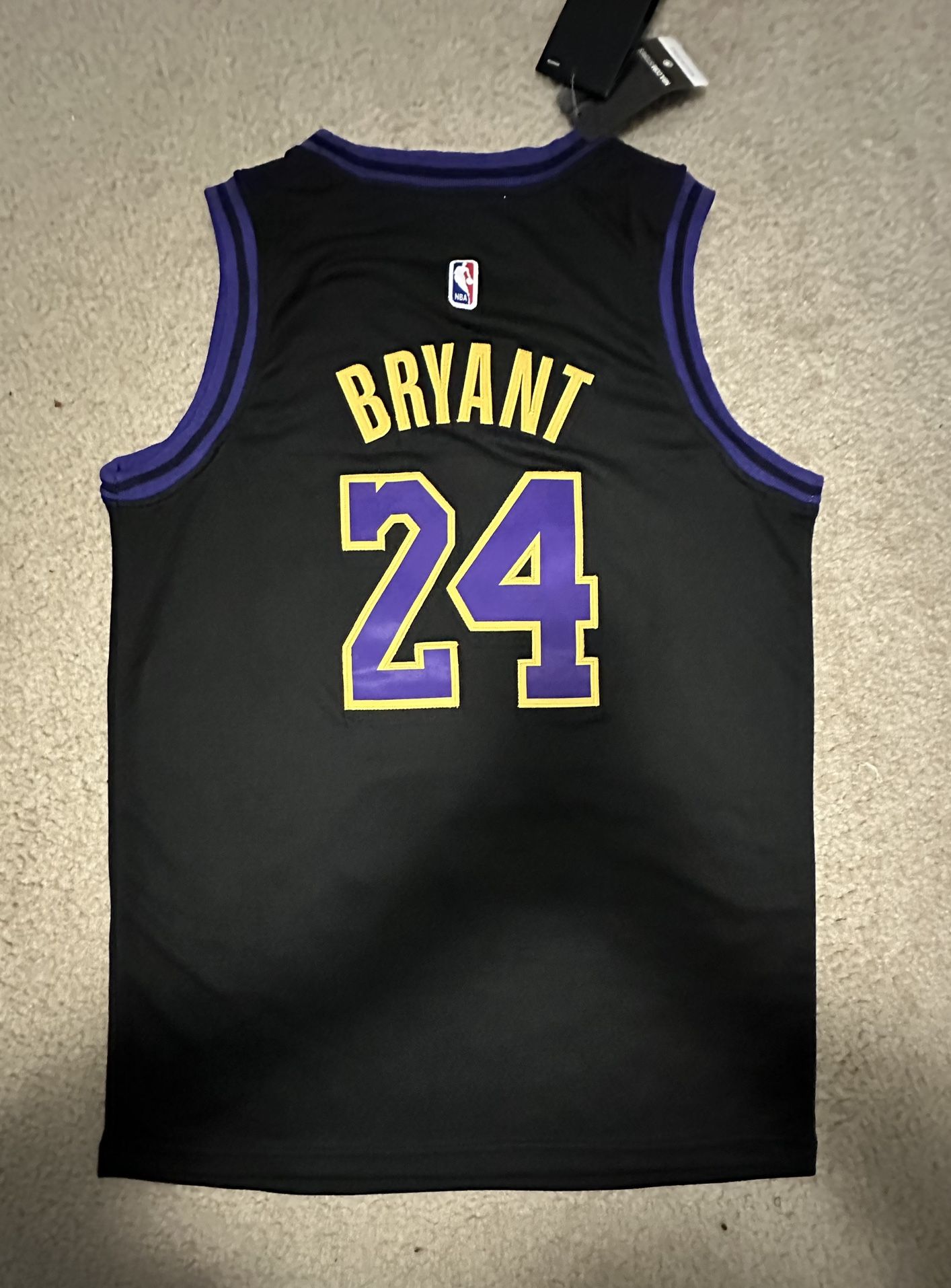 Youth Size Kobe Bryant LA Lakers NBA Jersey. Size Youth L