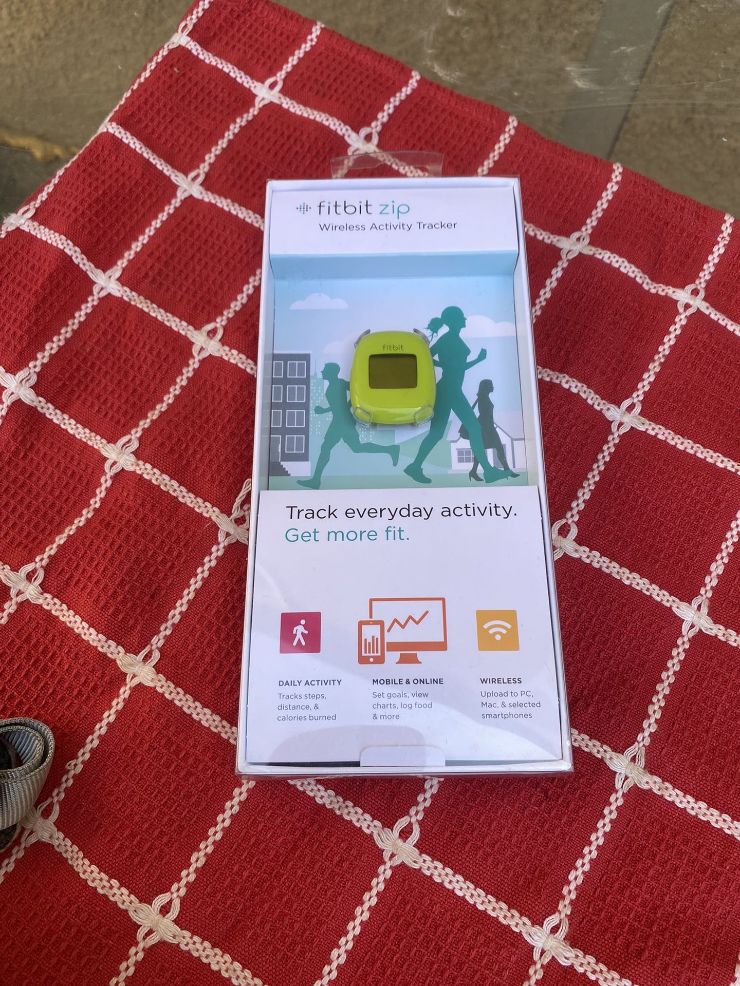 Fitbit zip wireless activity tracker