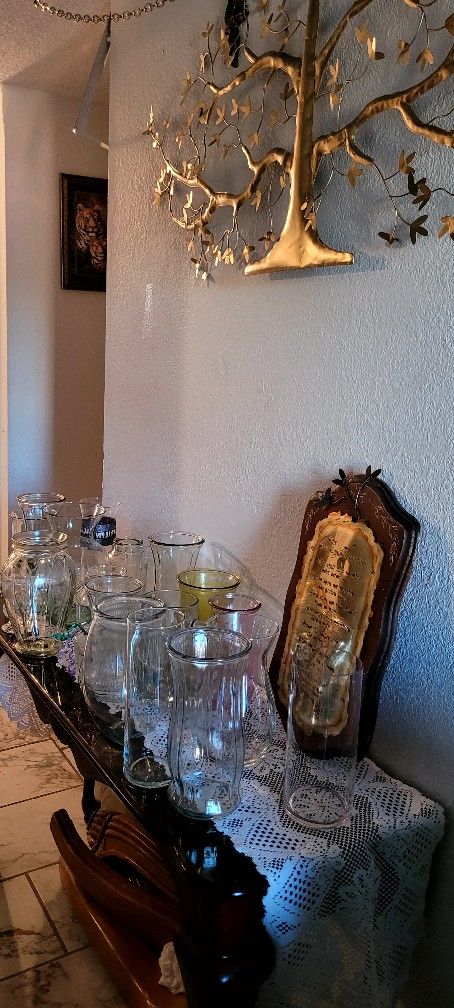 BEAUTIFUL VASES FOR FLOWER ARREGMENTS!