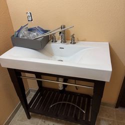 Modern Bathroom Vanity/sink 