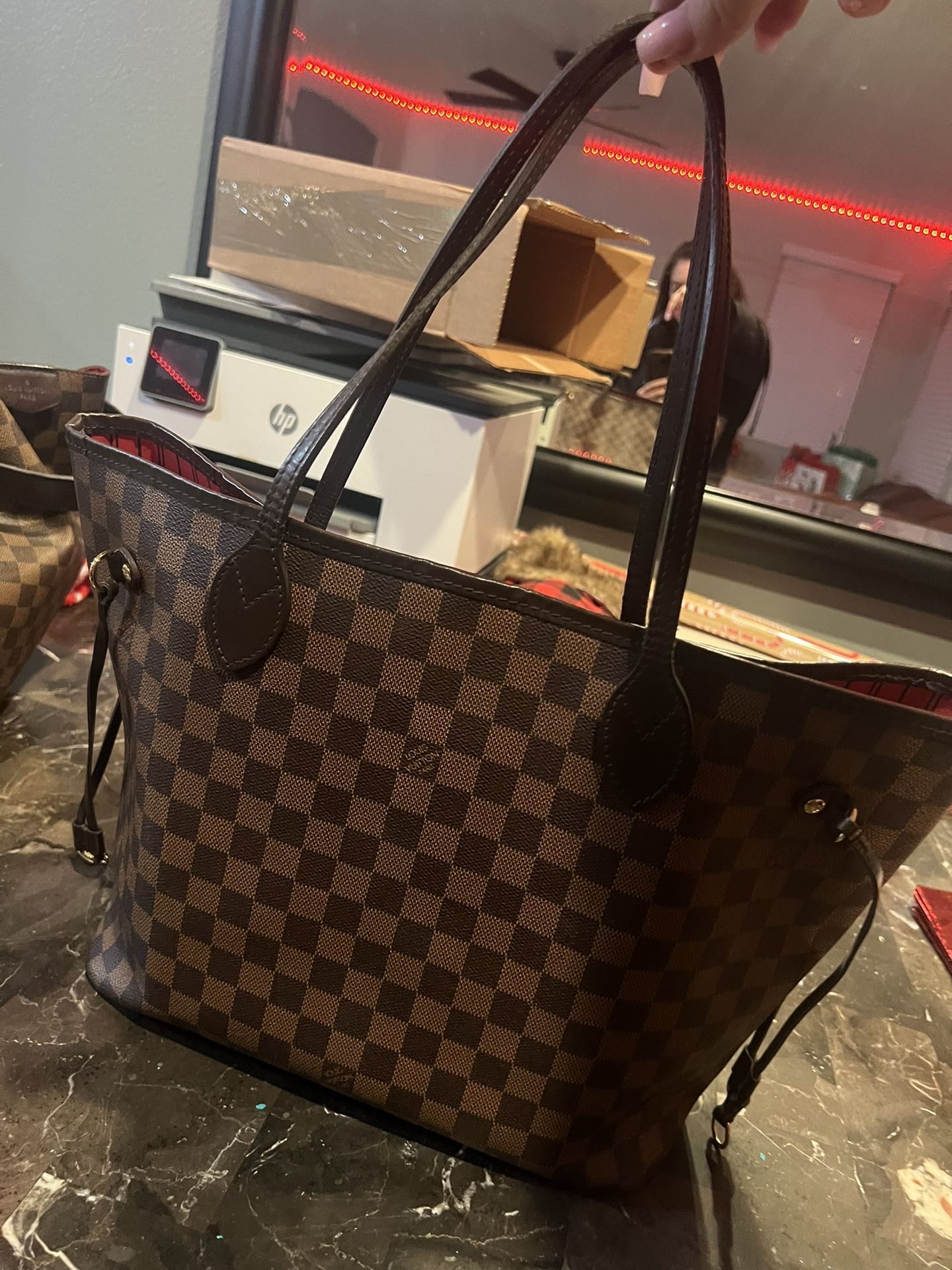 Authentic Louis Vuitton Never full MM 