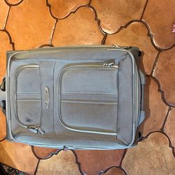 DURABLE CARRY ON Suitcase $50