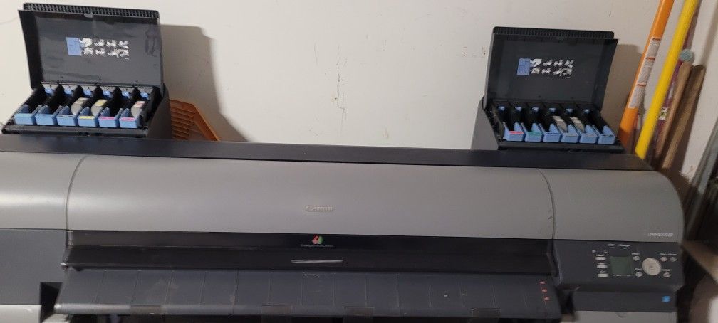 Canon IPF 8400 - 48" Large Format Printer