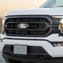 Front illuminated LED emblem for  Ford F-150 