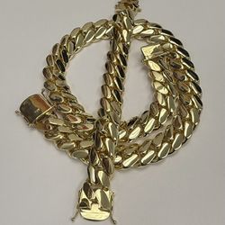 800 grams Handcrafted and high polished gold Miami Cuban links set🔥🔥