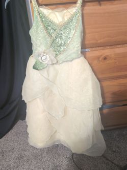 Girls size 7/8 Disney princess Tiana dress