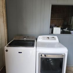 MAYTAG WASHER AND KENMORE DRYER GOOD CONDITION BOTH ELECTRIC LARGE CAPACITY HEAVY DUTY KING SIZE CAPACITY PLUS DELIVERY AVAILABLE 