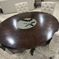 Dinning Table And 6 Chairs 