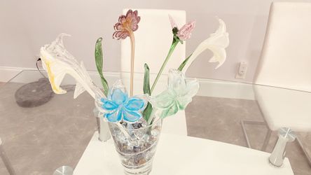 Beautiful, elegant Marano Glass Flowers