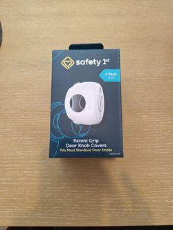 Babyproofing: Door Knob Covers