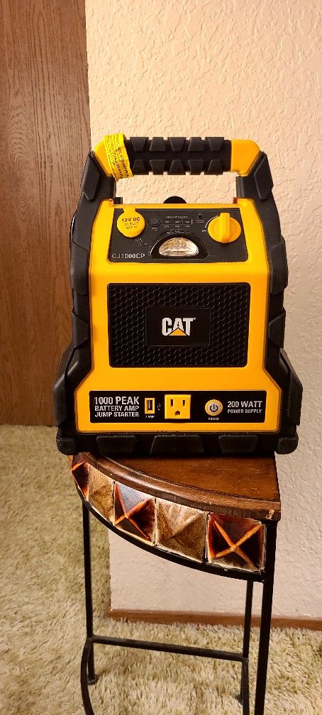 CAT Professional Power Station – 1000 Peak Amp Jump Starter + Air Compressor