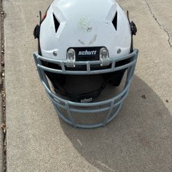 Youth Large Schutt Football Helmet