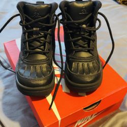 Nike Boy Boots