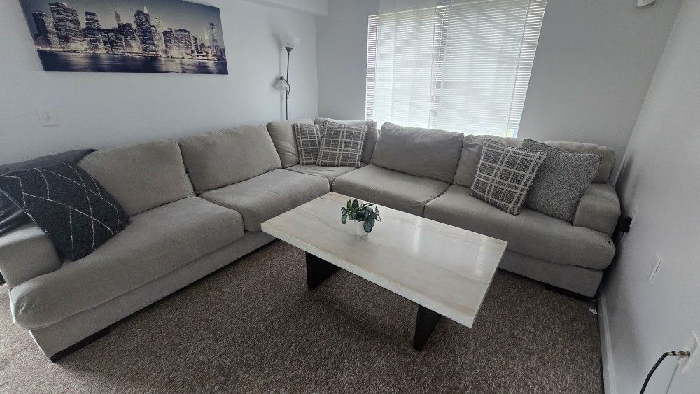 Sectional With Cocktail Table