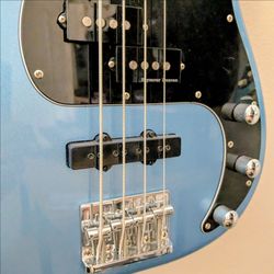 Squier Vintage Modified PJ Bass