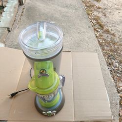 Margaritaville DM0700 36oz Concoction Maker