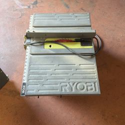RYOBI TABLE SAW