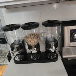 Containers for cereal